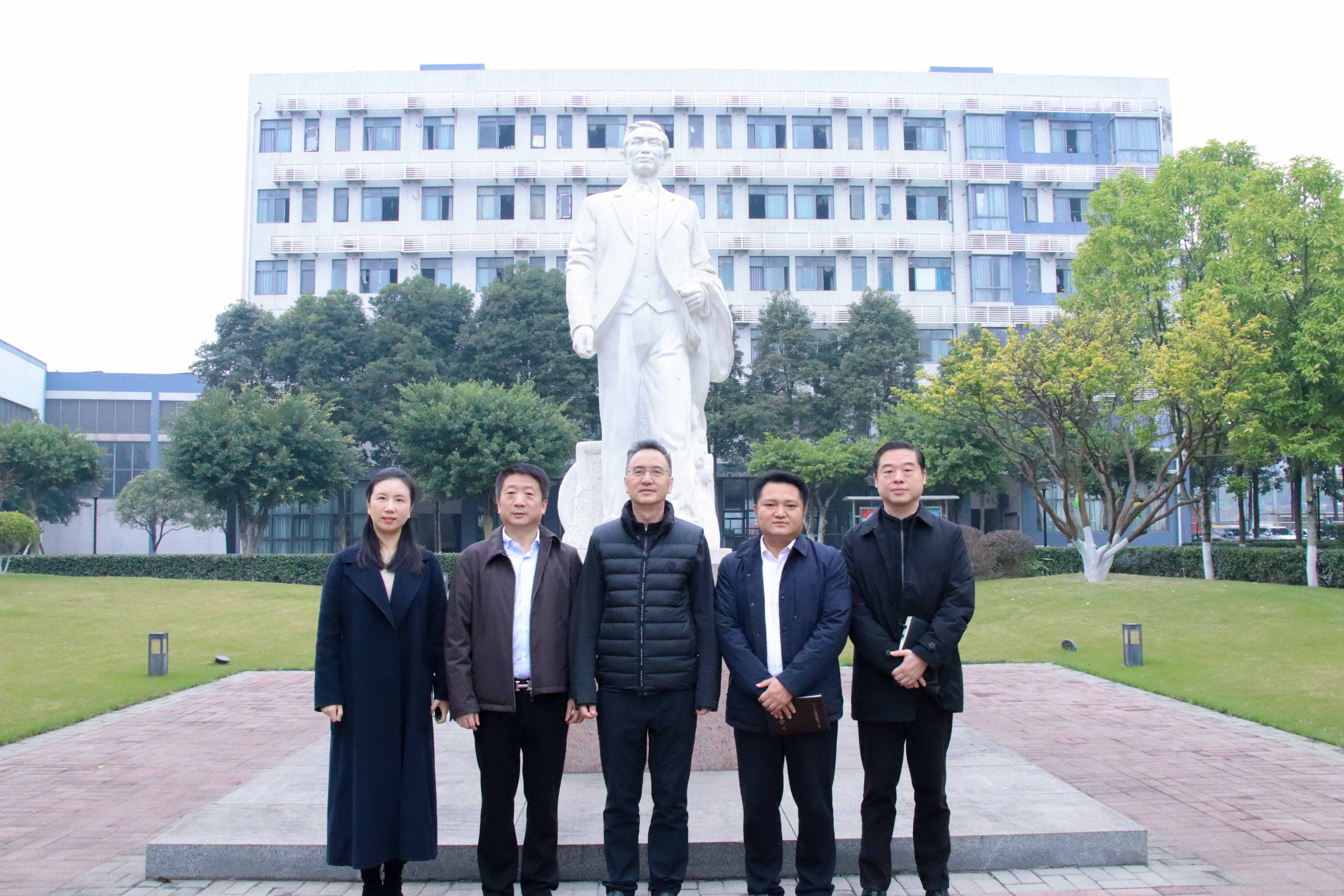 两江新区区委常委赵兵莅临广仁股份调研指导